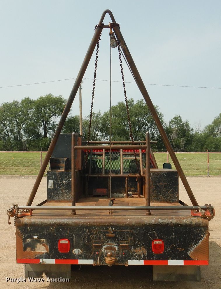 image for item DD0351 2008 Chevrolet Silverado 3500HD  winch truck