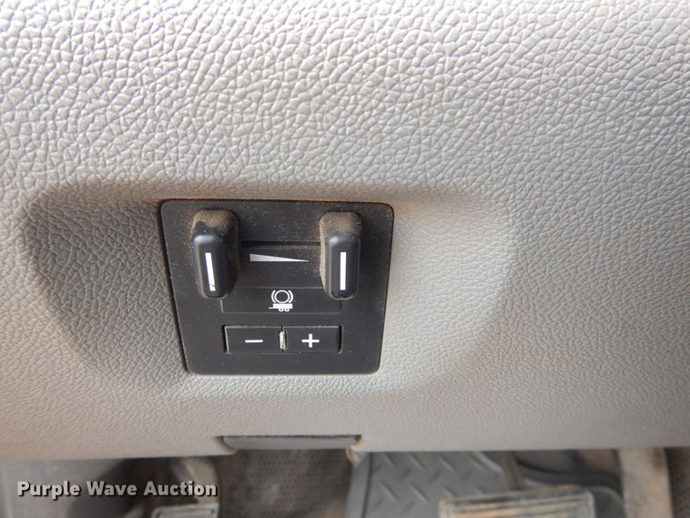 image for item DD0351 2008 Chevrolet Silverado 3500HD  winch truck