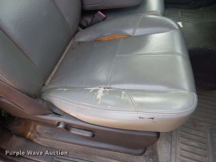 image for item DD0351 2008 Chevrolet Silverado 3500HD  winch truck