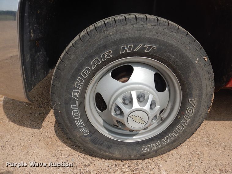 image for item DD0351 2008 Chevrolet Silverado 3500HD  winch truck