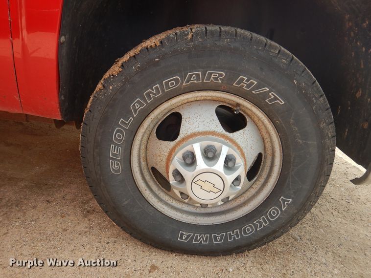 image for item DD0351 2008 Chevrolet Silverado 3500HD  winch truck