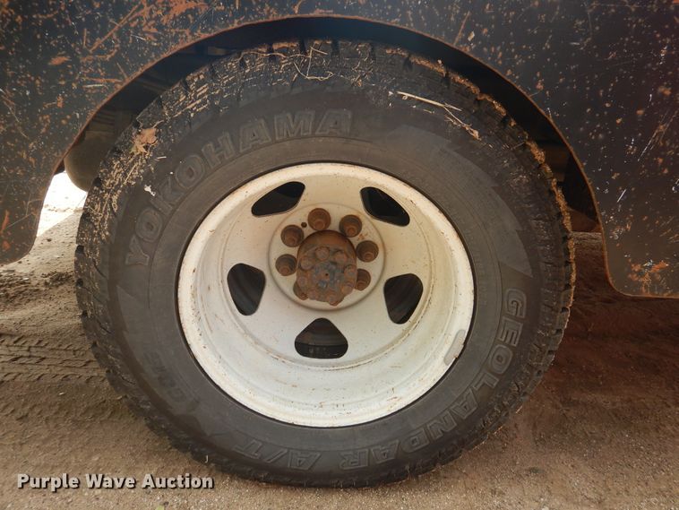 image for item DD0351 2008 Chevrolet Silverado 3500HD  winch truck