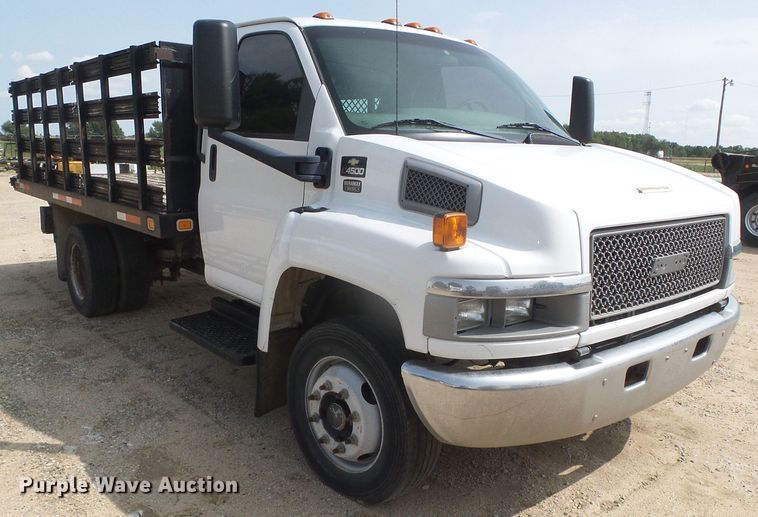 image for item DD0354 2003 Chevrolet C4500  flatbed truck