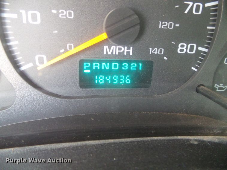 image for item DD0354 2003 Chevrolet C4500  flatbed truck