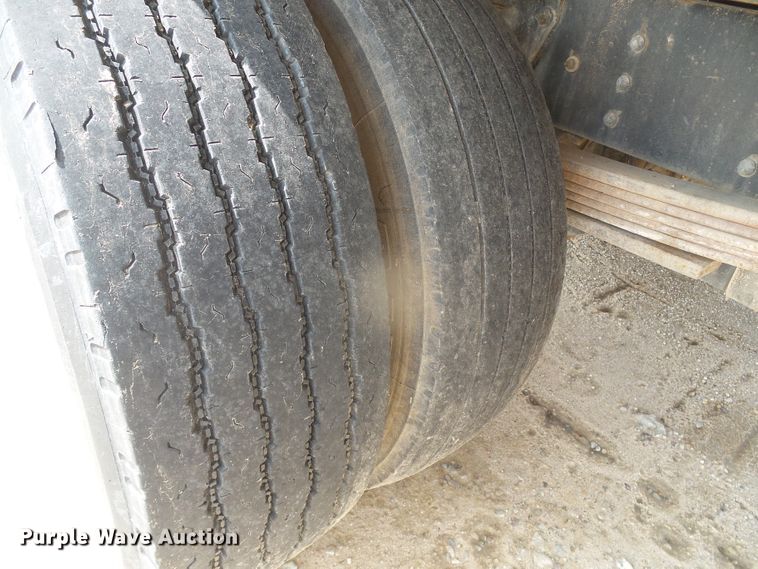 image for item DD0354 2003 Chevrolet C4500  flatbed truck