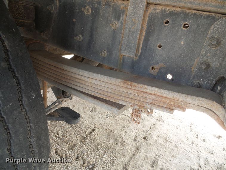 image for item DD0354 2003 Chevrolet C4500  flatbed truck