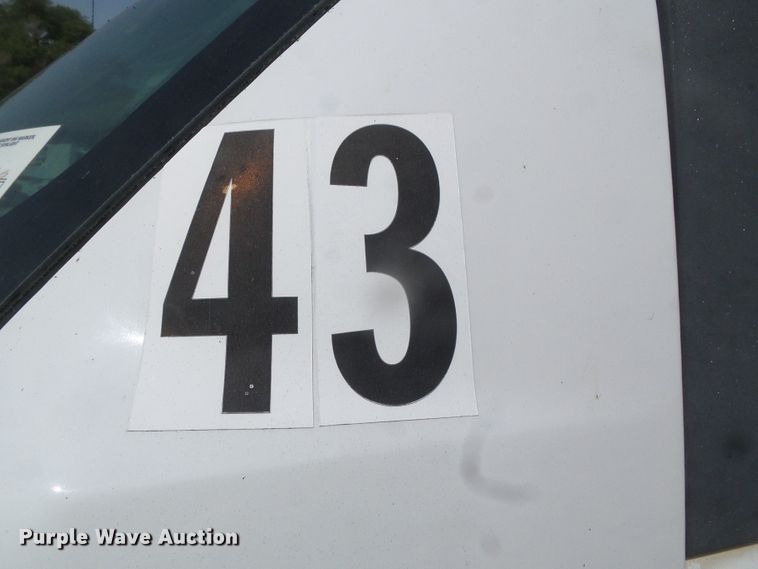 image for item DD0354 2003 Chevrolet C4500  flatbed truck