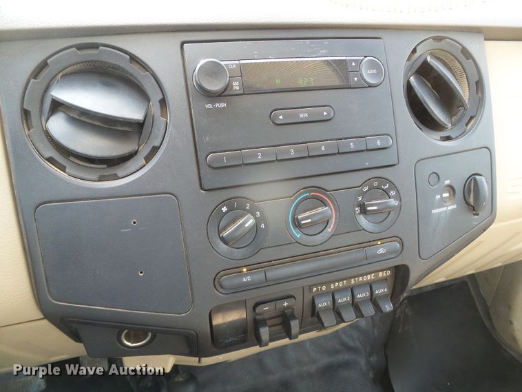 image for item DD0356 2008 Ford F450 Super Duty  bucket truck