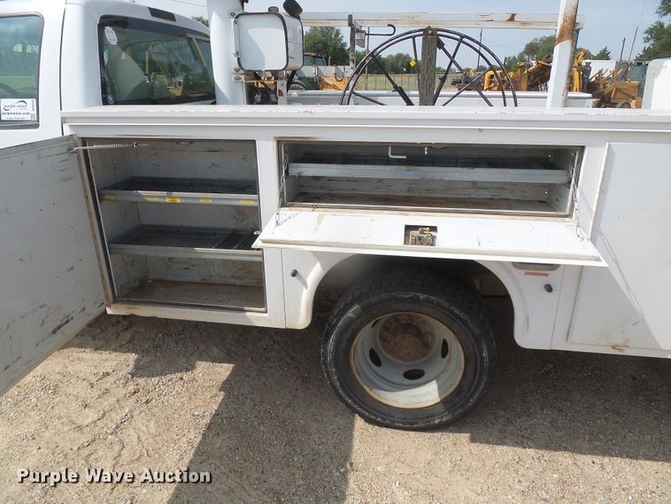 image for item DD0356 2008 Ford F450 Super Duty  bucket truck
