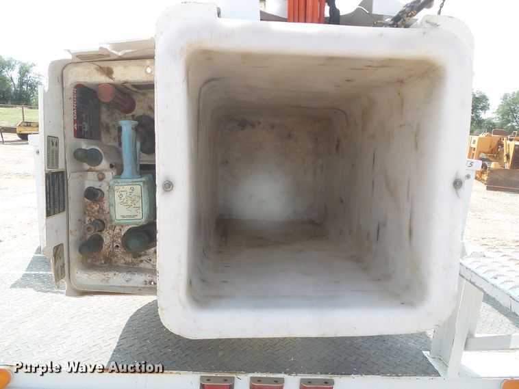 image for item DD0356 2008 Ford F450 Super Duty  bucket truck