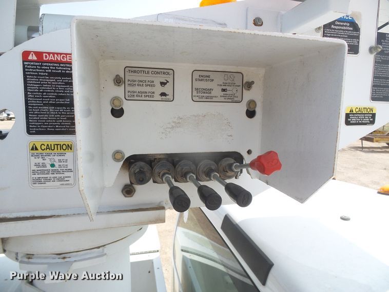 image for item DD0356 2008 Ford F450 Super Duty  bucket truck