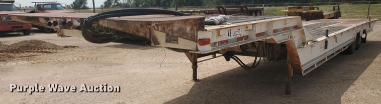 image for item DD0358 1981 Schwartz PFD-SD drop deck equipment trailer