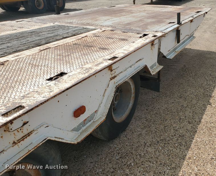 image for item DD0358 1981 Schwartz PFD-SD drop deck equipment trailer