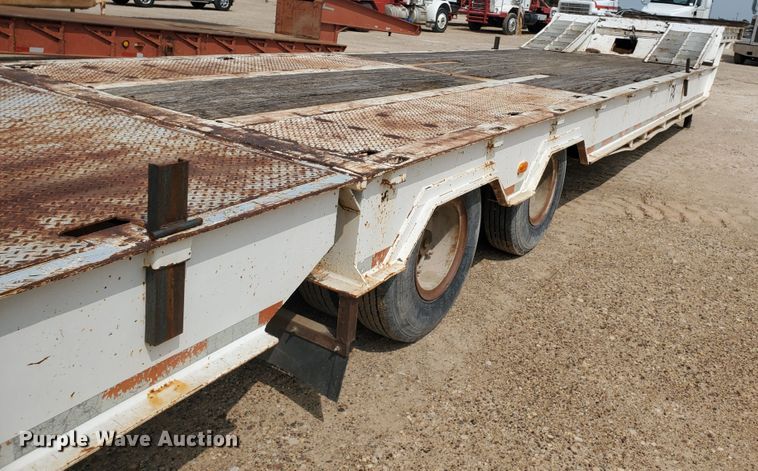 image for item DD0358 1981 Schwartz PFD-SD drop deck equipment trailer