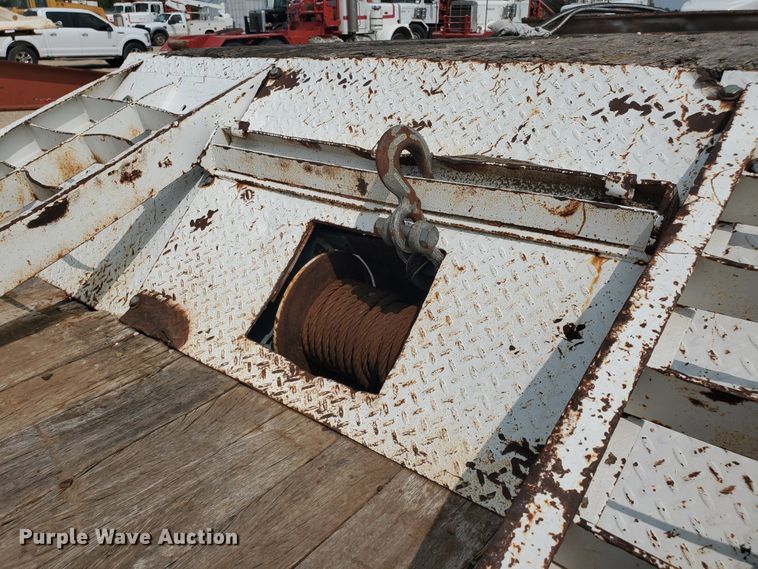 image for item DD0358 1981 Schwartz PFD-SD drop deck equipment trailer