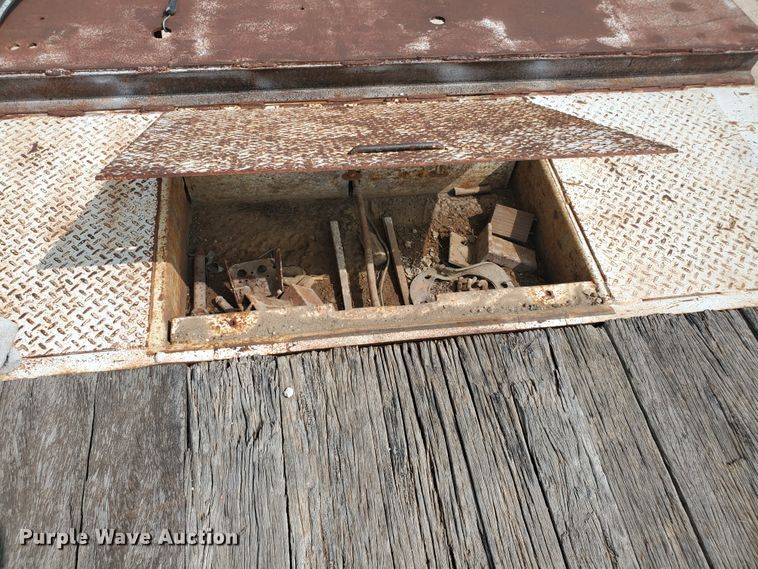 image for item DD0358 1981 Schwartz PFD-SD drop deck equipment trailer