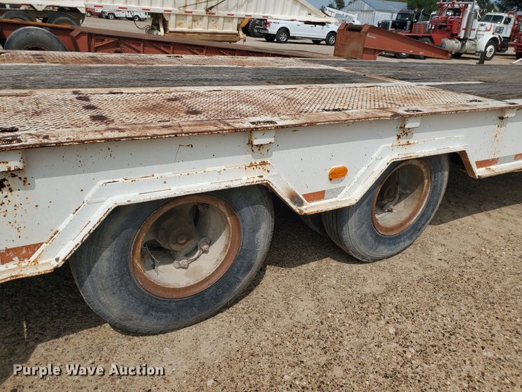 image for item DD0358 1981 Schwartz PFD-SD drop deck equipment trailer