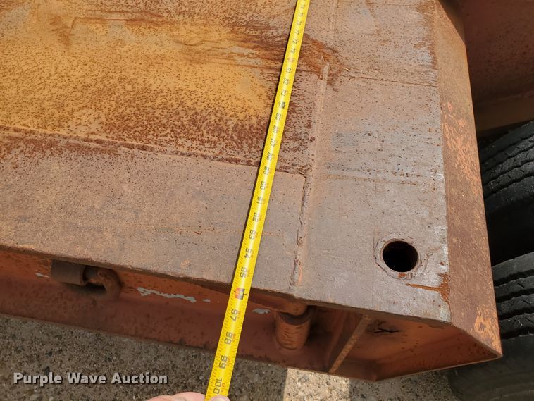 image for item DD0359 1984 Load Craft L3-50-S oilfield trailer