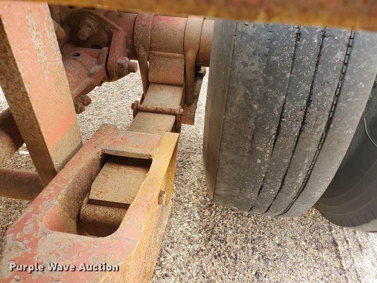 image for item DD0359 1984 Load Craft L3-50-S oilfield trailer