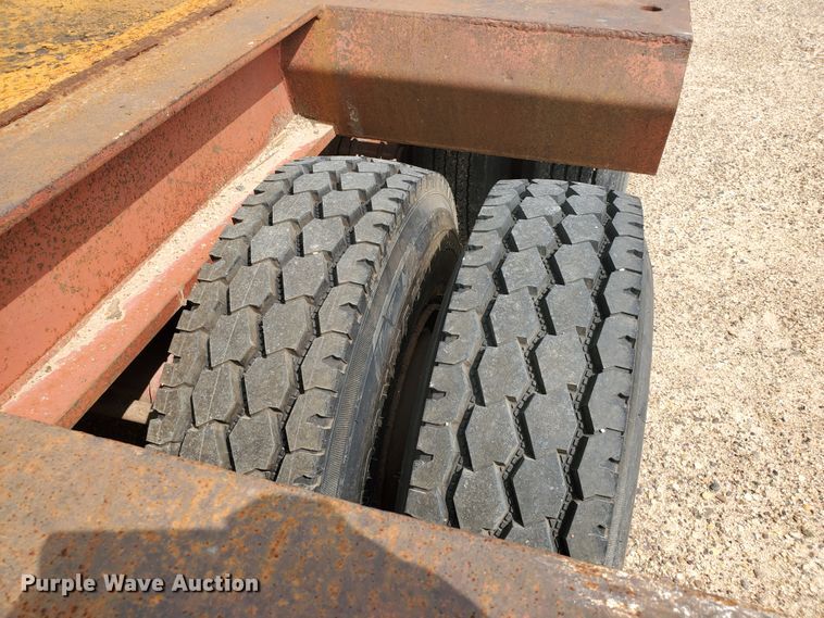 image for item DD0359 1984 Load Craft L3-50-S oilfield trailer