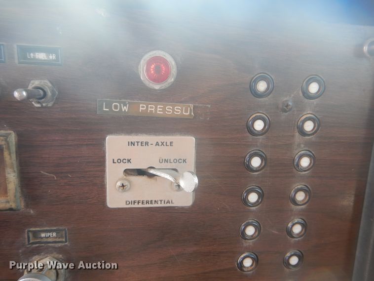 image for item DD0361 1978 Peterbilt 359S  dump truck