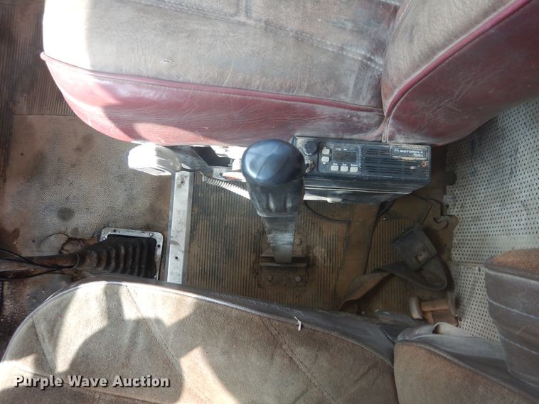 image for item DD0361 1978 Peterbilt 359S  dump truck