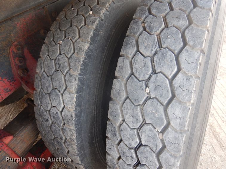 image for item DD0361 1978 Peterbilt 359S  dump truck