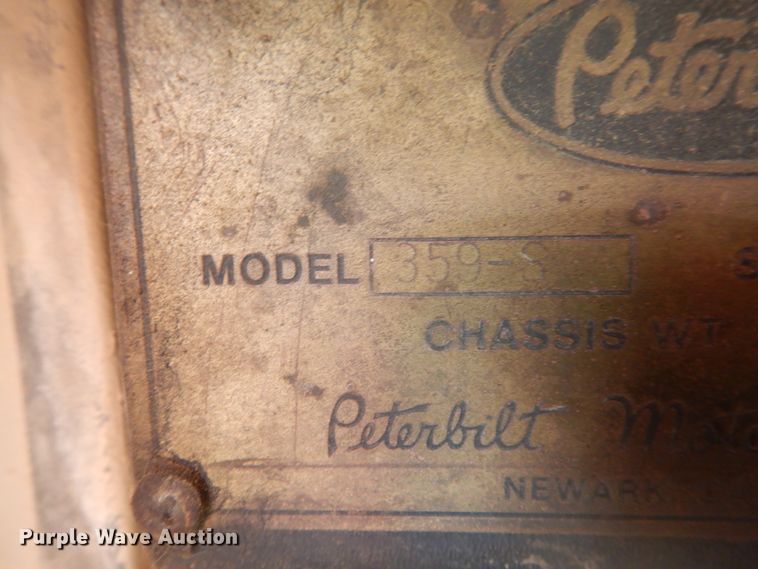 image for item DD0361 1978 Peterbilt 359S  dump truck