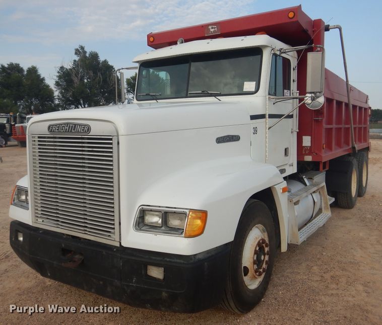 image for item DD0362 1995 Freightliner FLD  dump truck