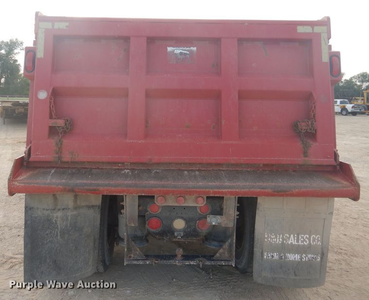 image for item DD0362 1995 Freightliner FLD  dump truck