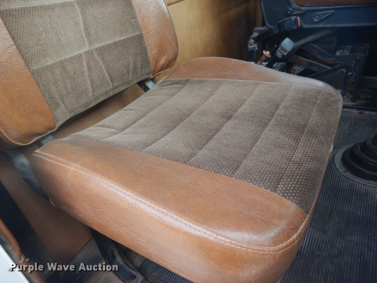 image for item DD0362 1995 Freightliner FLD  dump truck