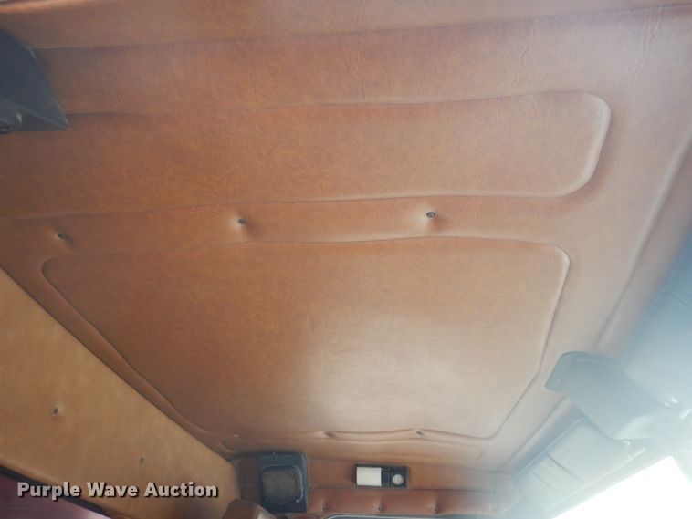 image for item DD0362 1995 Freightliner FLD  dump truck