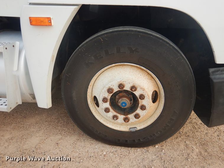 image for item DD0362 1995 Freightliner FLD  dump truck