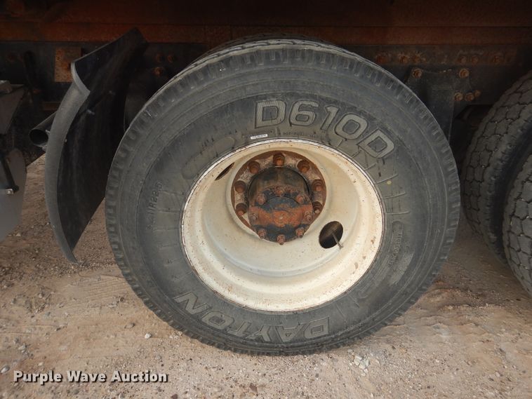 image for item DD0362 1995 Freightliner FLD  dump truck