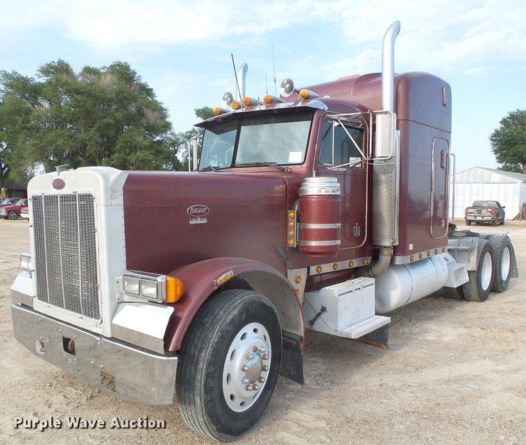 image for item DD0363 1988 Peterbilt 379  semi truck