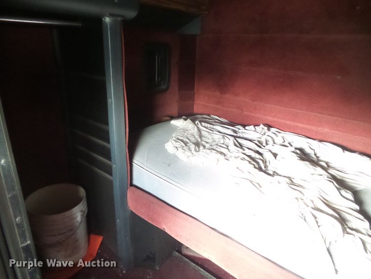 image for item DD0363 1988 Peterbilt 379  semi truck