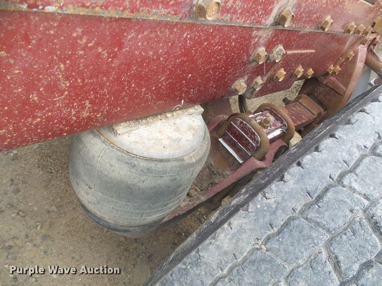 image for item DD0363 1988 Peterbilt 379  semi truck