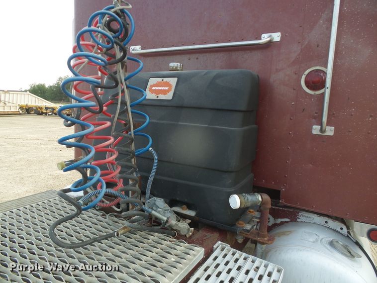 image for item DD0363 1988 Peterbilt 379  semi truck