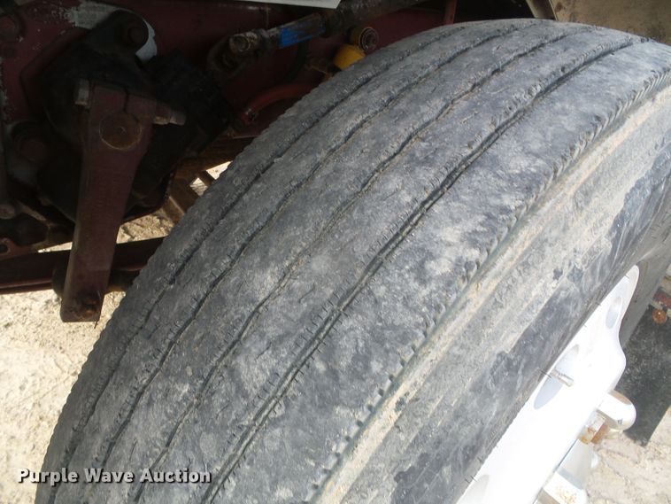 image for item DD0363 1988 Peterbilt 379  semi truck