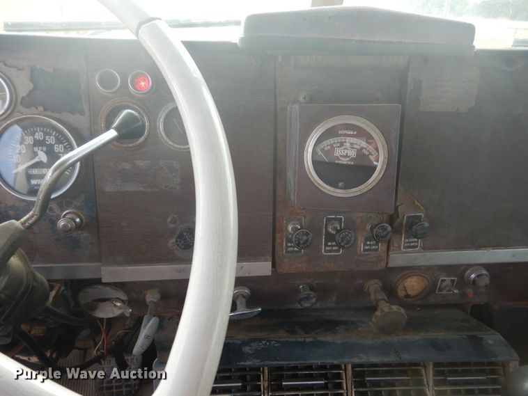 image for item DD0365 1973 Autocar DC10364B  winch truck