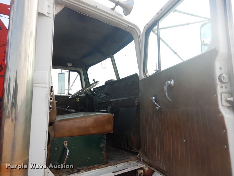 image for item DD0365 1973 Autocar DC10364B  winch truck