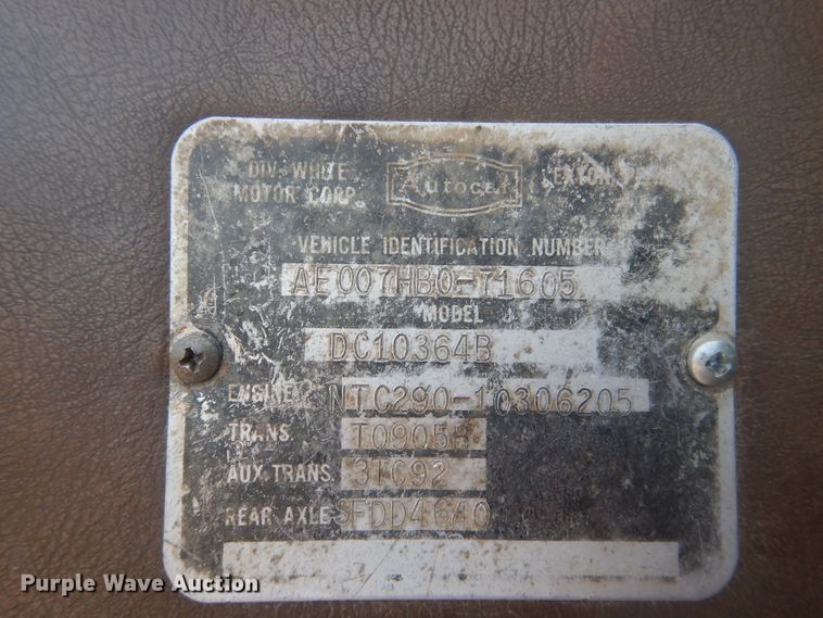 image for item DD0365 1973 Autocar DC10364B  winch truck