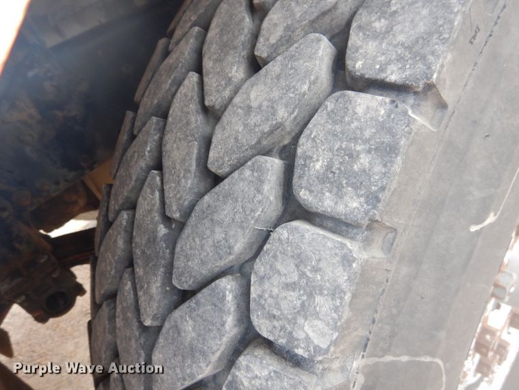 image for item DD0365 1973 Autocar DC10364B  winch truck