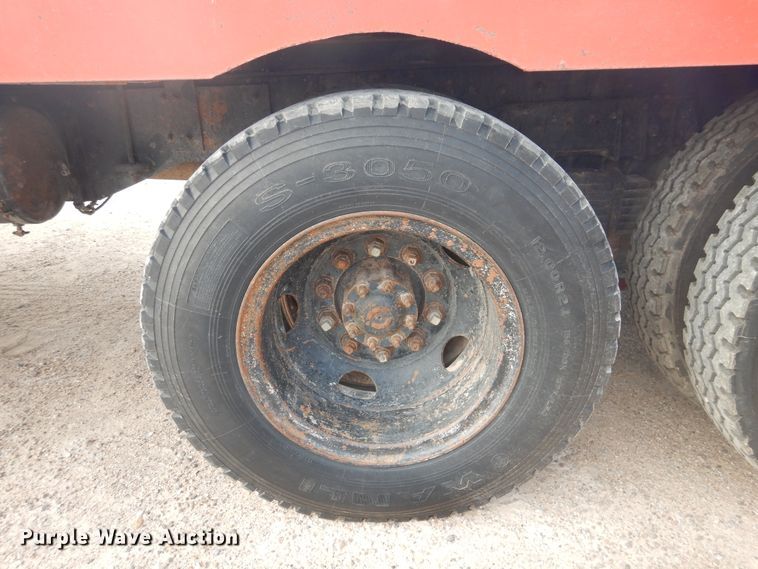 image for item DD0365 1973 Autocar DC10364B  winch truck