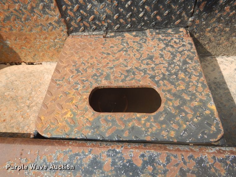 image for item DD0367 2007 Peterbilt 379  winch truck