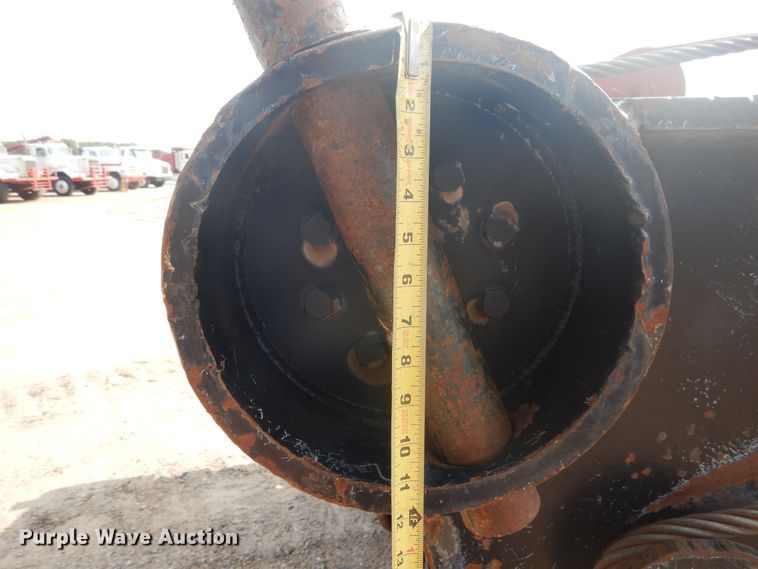 image for item DD0367 2007 Peterbilt 379  winch truck