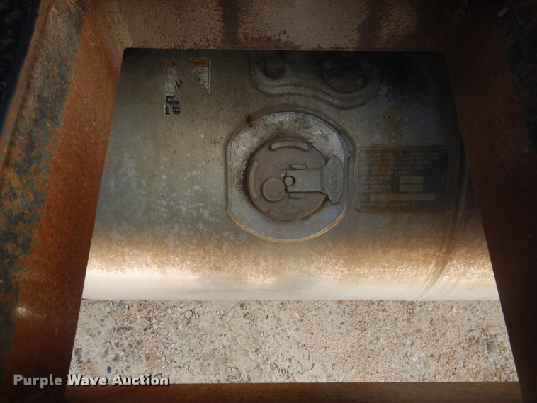 image for item DD0367 2007 Peterbilt 379  winch truck