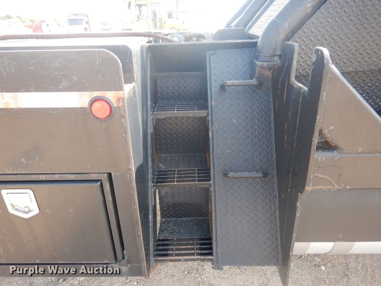 image for item DD0367 2007 Peterbilt 379  winch truck