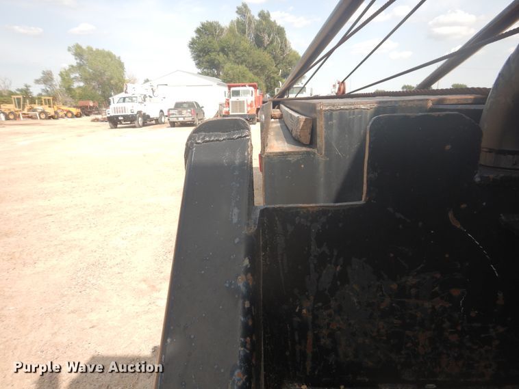 image for item DD0367 2007 Peterbilt 379  winch truck