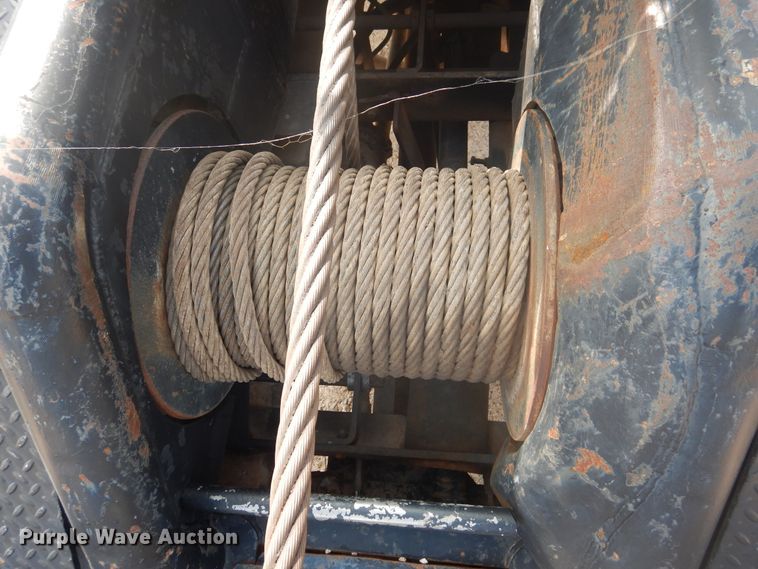 image for item DD0367 2007 Peterbilt 379  winch truck